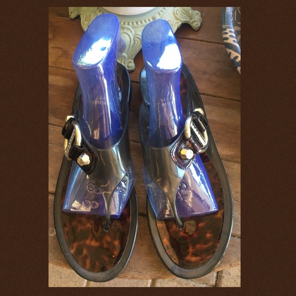 *Stuart Weitzman* Size 10. Tortoise jelly sandals. - Picture 3 of 7